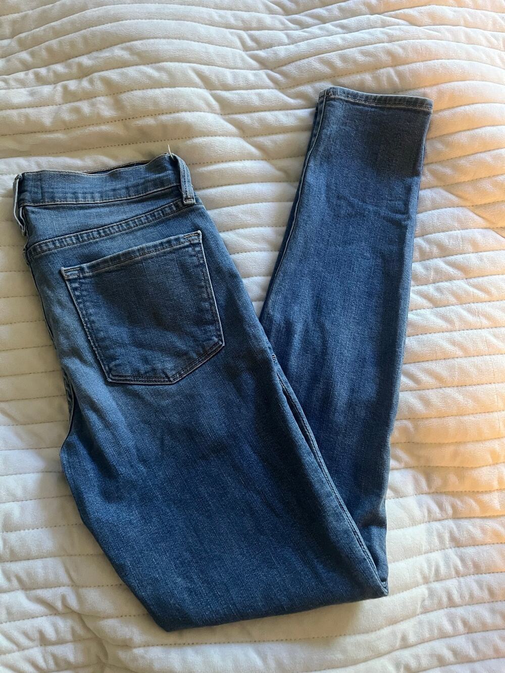 FRAME Le Skinny De Jeanne Carson Distressed Jeans Sz 28 Low Rise Med Wash